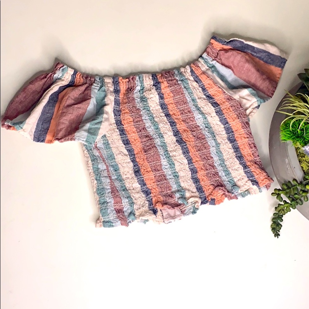 American eagle off the shoulder crop top linen